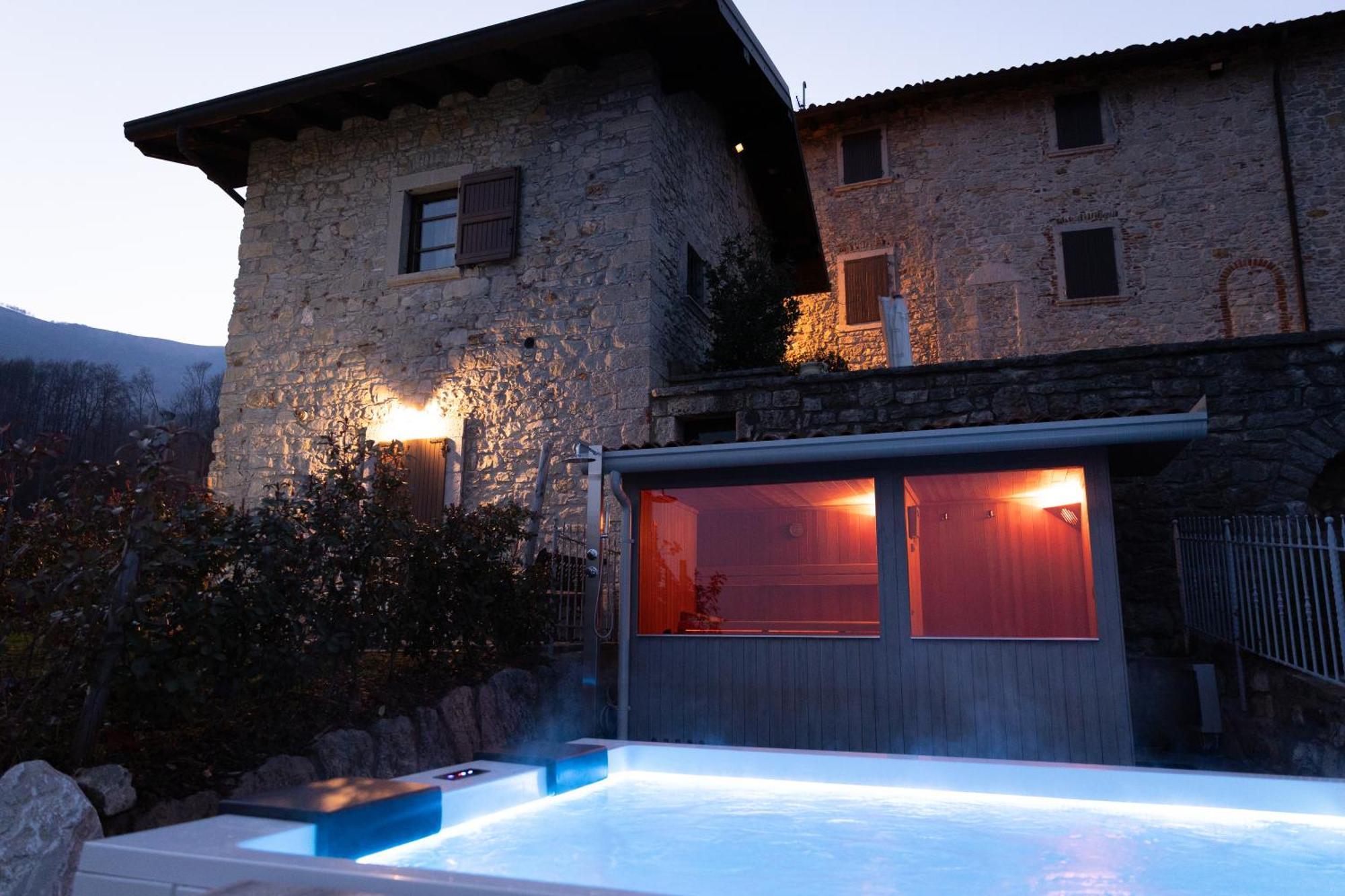 Ca' Baetti L'Antica Corte Roncola Exterior photo